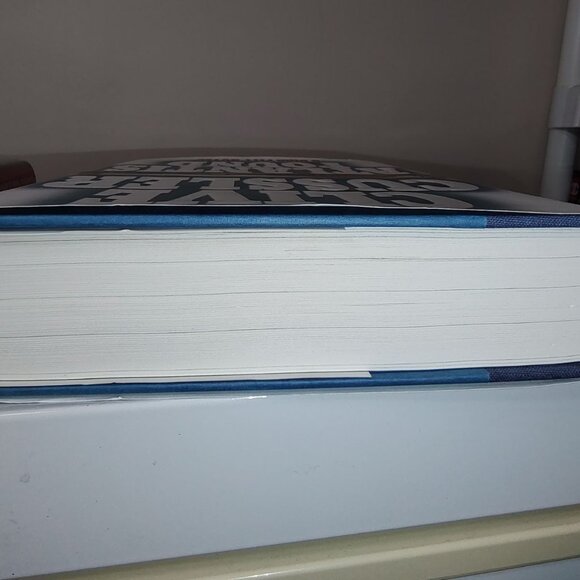 2 Hardcover Clive Cussler Books: (Autographed) Flood Tide/Atlantis Found - Picture 15 of 16